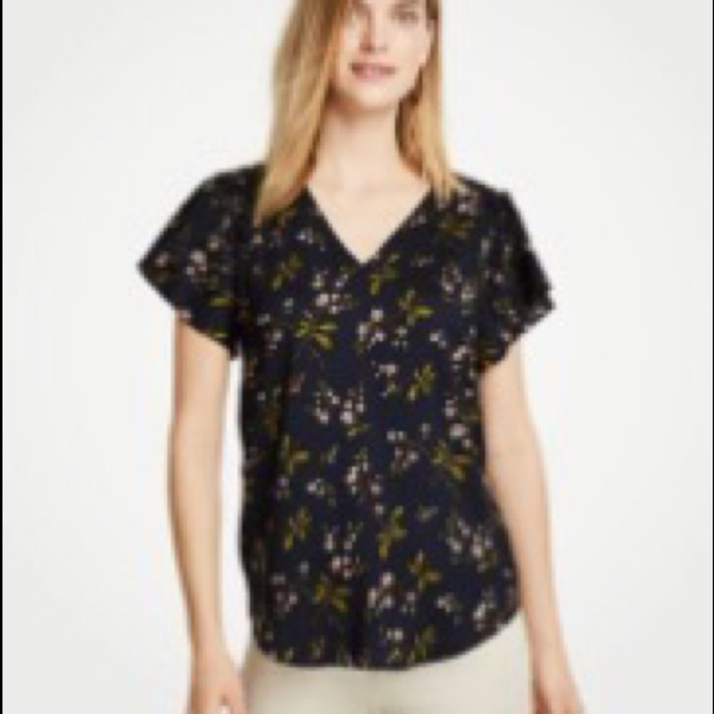 AnnTaylor floral v neck with flutter sleeves